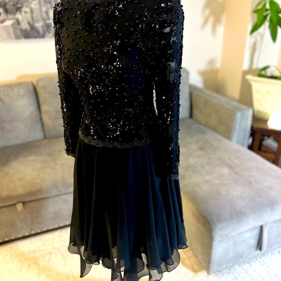 A.J. Bari Black Sequin Mini Dress✨ - Picture 4 of 16